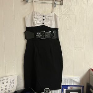 Women’s body central dress size small